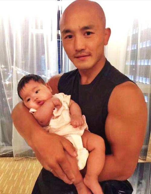 榜样!武僧一龙为郑州特大暴雨心急如焚,分享防护知识获表扬