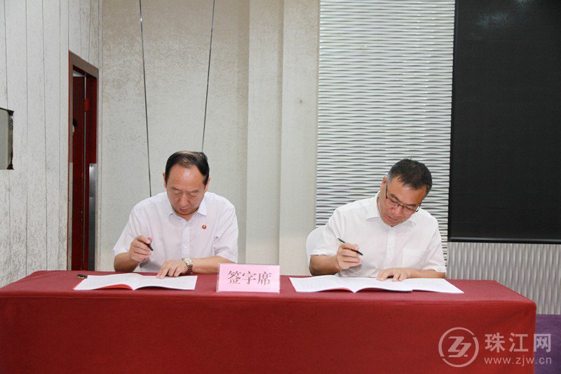 曲靖足球场地建设,曲靖市足球