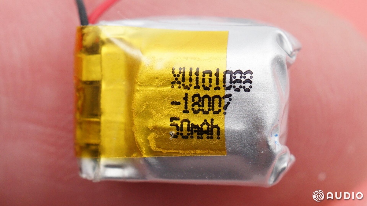 足球篮球蓝牙耳机拆解,足球款蓝牙耳机