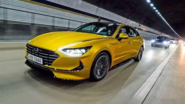 现代索纳塔新款上市发布会,现代索纳塔外观越来越丑咋回事