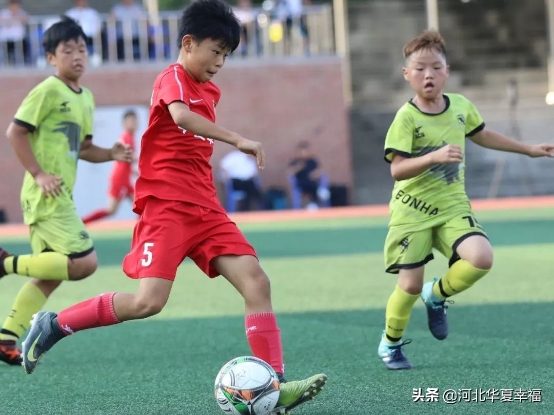 幸福足球俱乐部青训报名,幸福小将图片