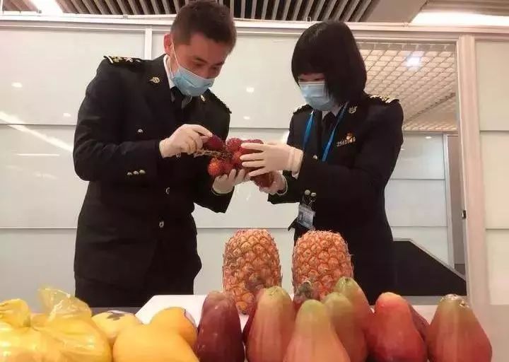 回国不要帮人带东西,从国外带东西回国有什么进入