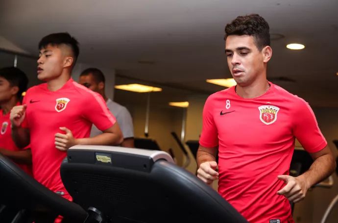 双雄传最新引援消息,沪上双雄再迎硬仗