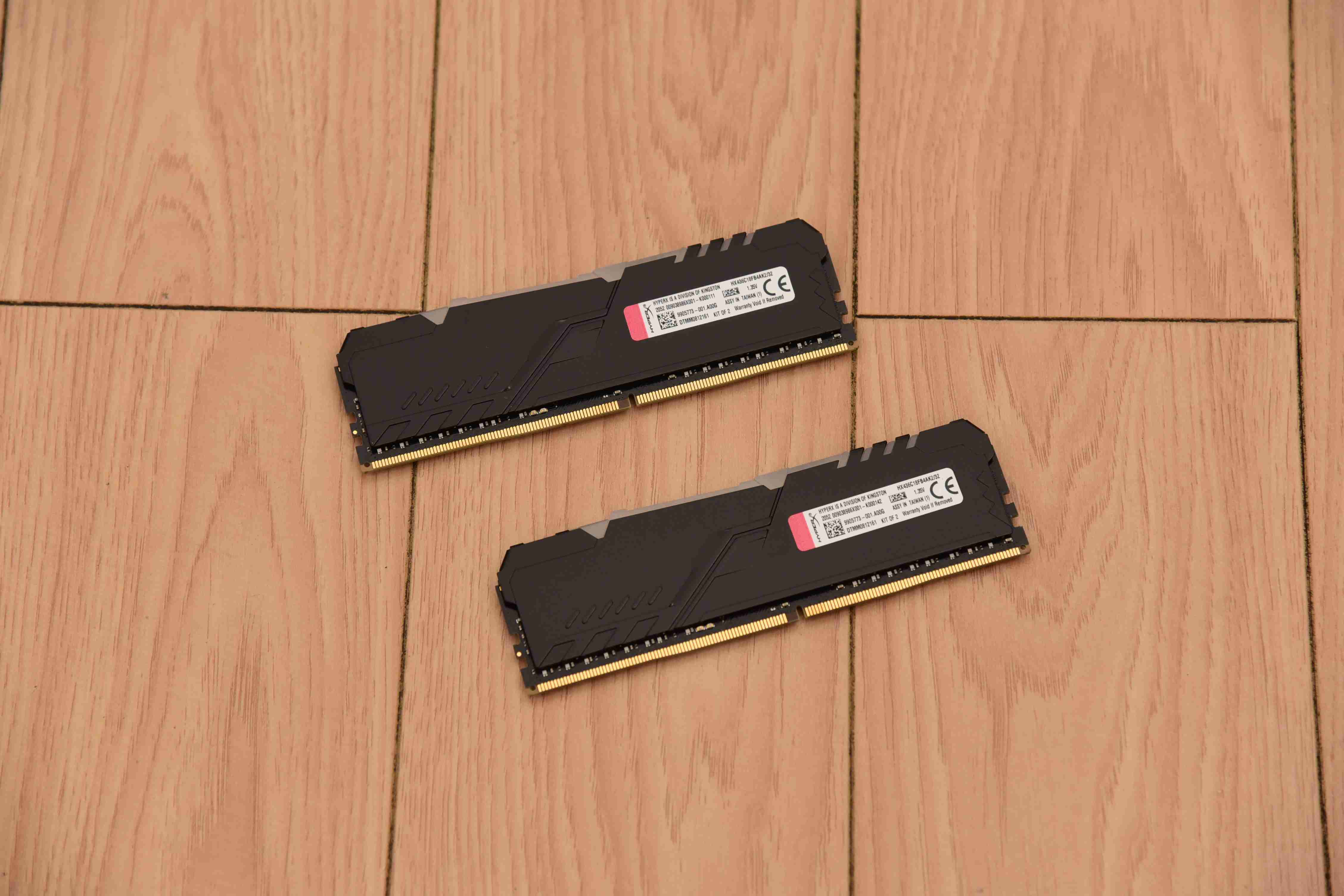 提升7700k单核性能,核显hd750和uhd750哪个好