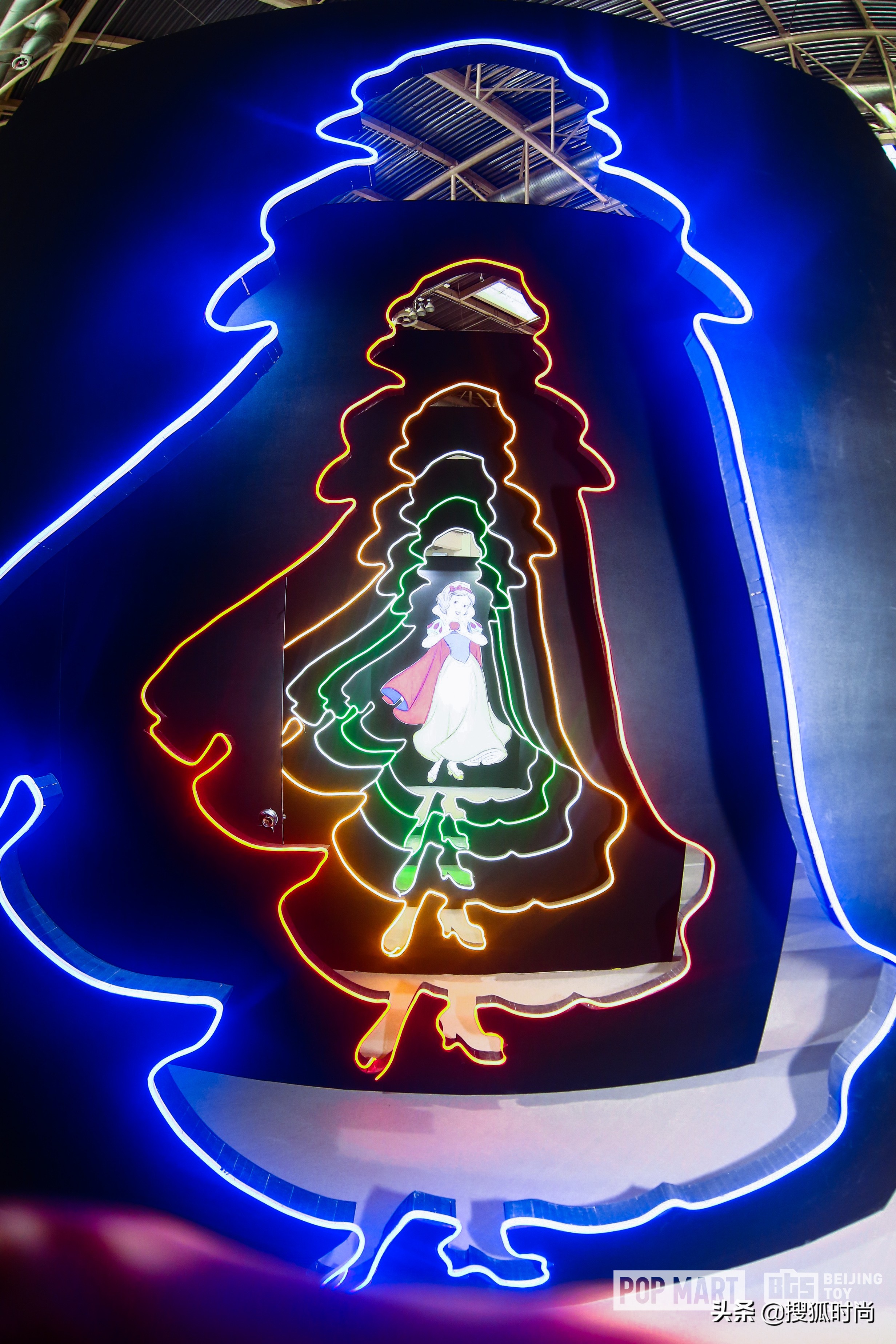 与其眼巴巴看黄晓明因玩具上热搜，不如跟我逛逛京城最潮玩具展