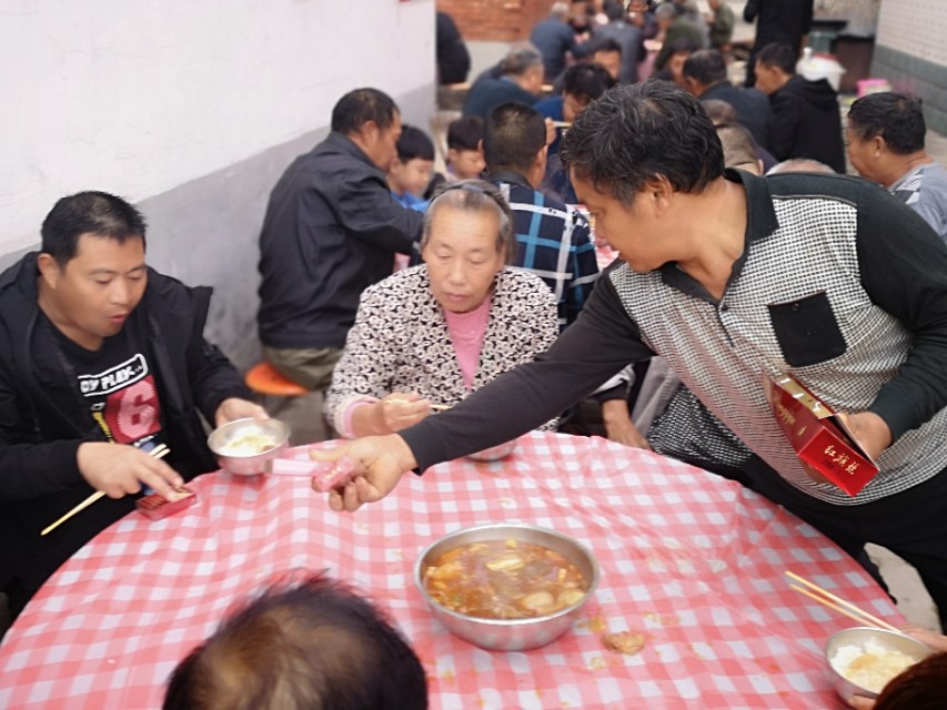 红旗渠芒果烟多少钱一包,10元红旗渠烟是哪一年发行