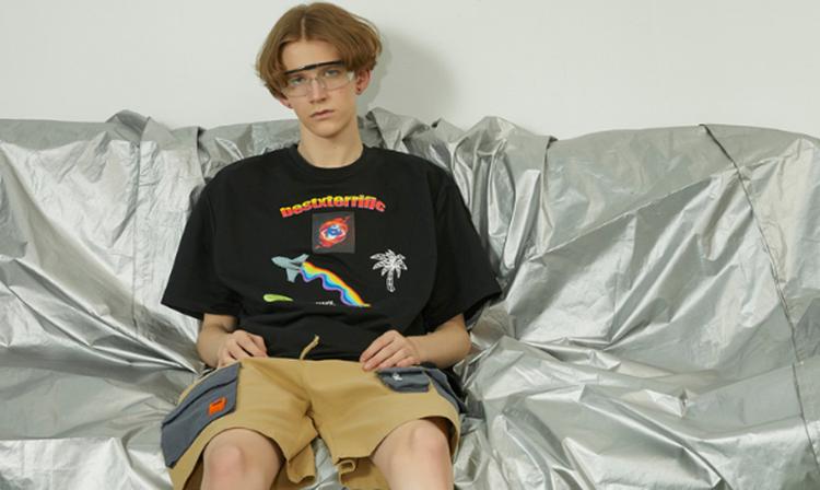 纸片身形男生来接招，教你穿搭的技巧，嘻哈风带你颠覆一夏