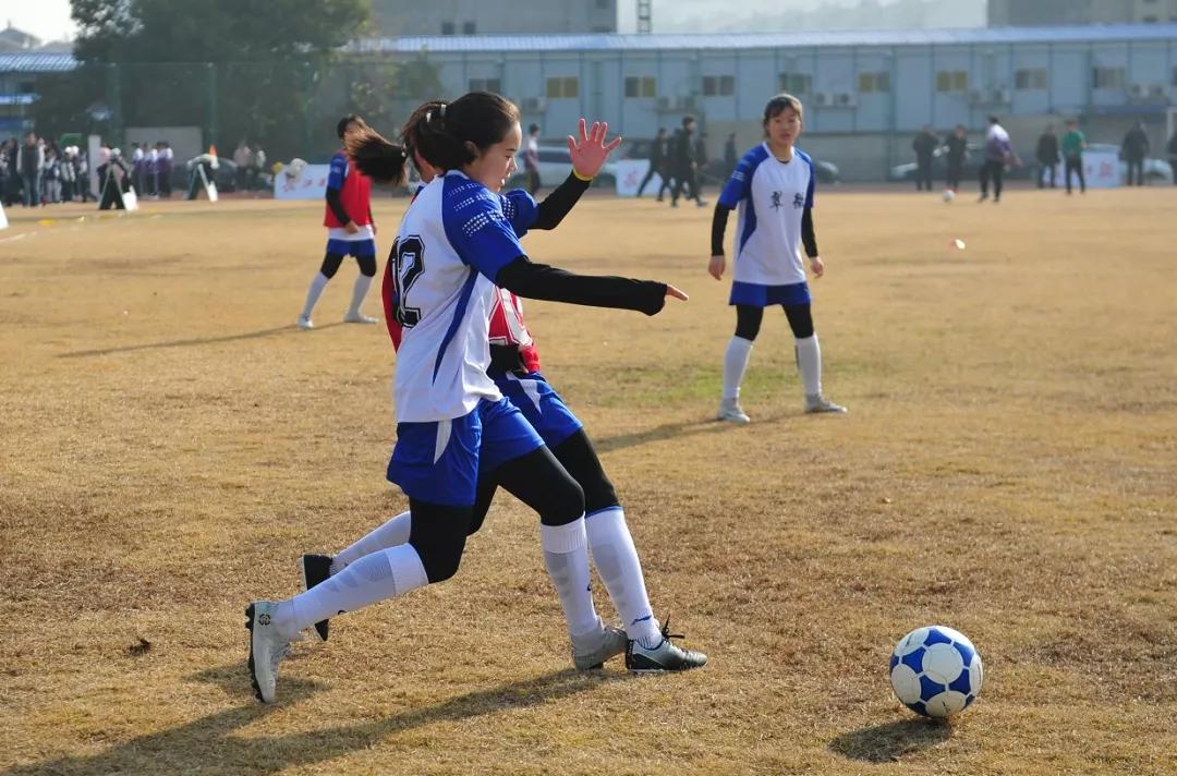 感受竞技的魅力,感受足球的魅力与快乐现场气氛