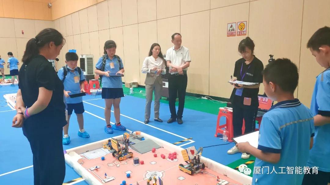 AI精英C位出道—首届厦门中小学人工智能嘉年华举办圆满成功