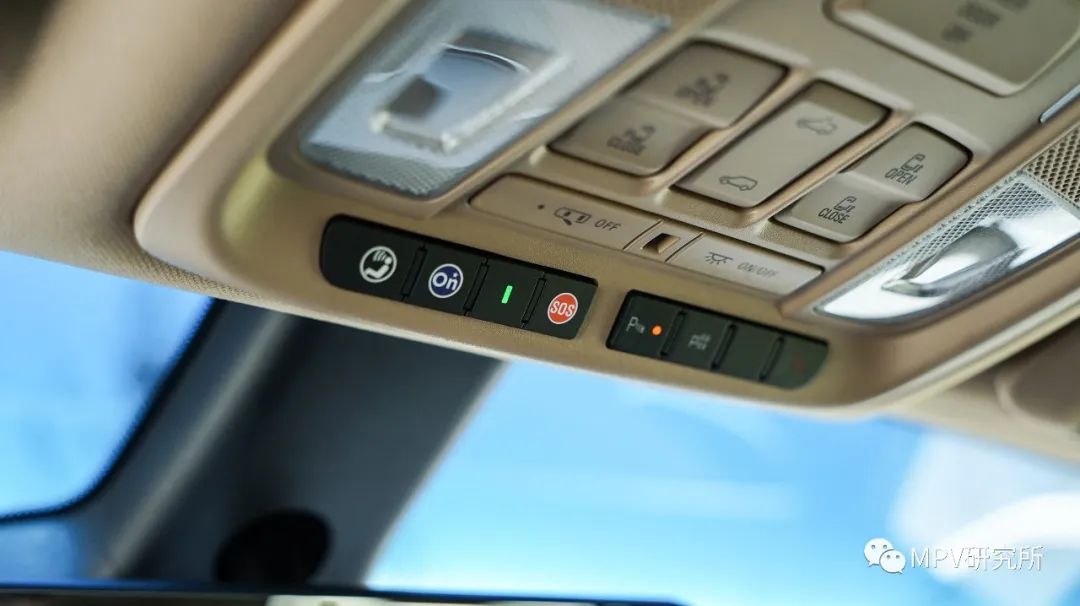 别克新gl8商务车报价及图片,别克gl8es尊享版新车优惠多少