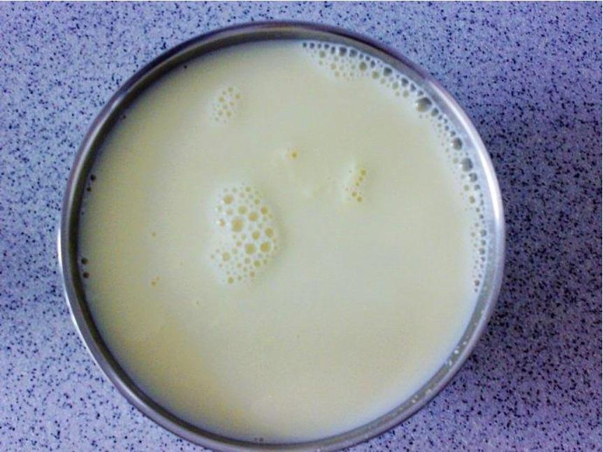 双胞胎姐妹越长大越分不清,一对双胞胎姐妹的年龄差距