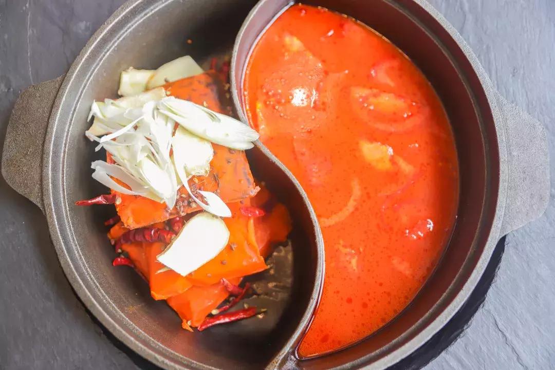 四川火锅与重庆火锅的历史,四川火锅和重庆火锅哪个更正宗