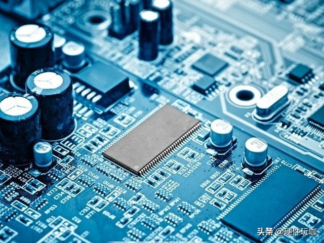 电脑打游戏卡顿是显卡问题还是cpu,游戏突然卡顿怎么解决电脑win10