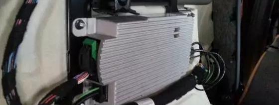 宝马e71主机黑屏没有声音,宝马e71蓝牙放音乐