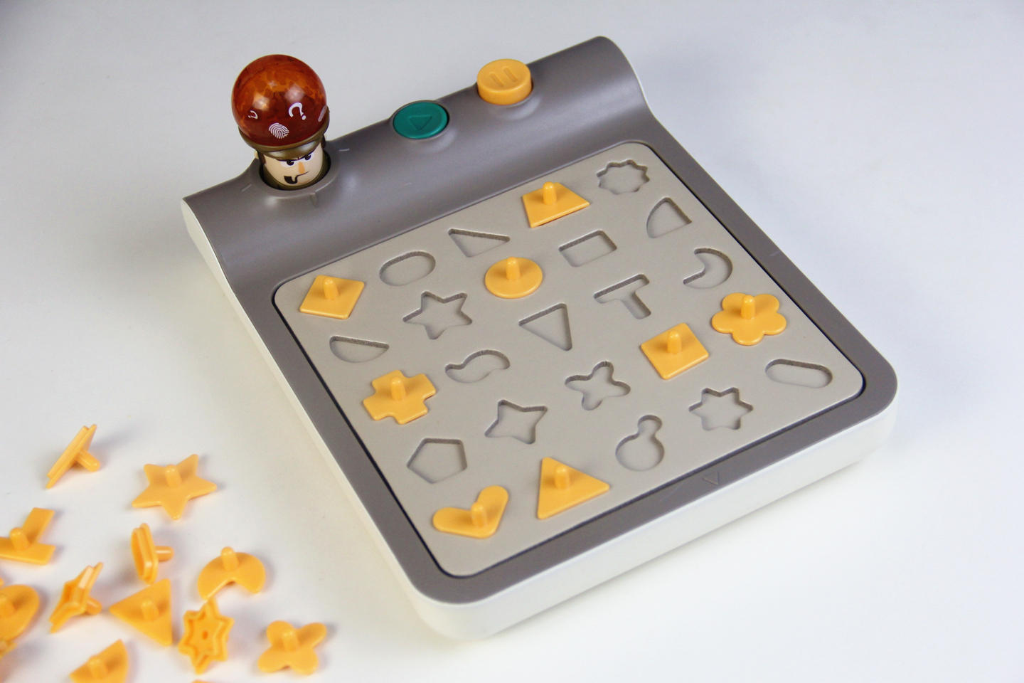 1个棋盘可以玩10种益智游戏？家长：这钱花得值