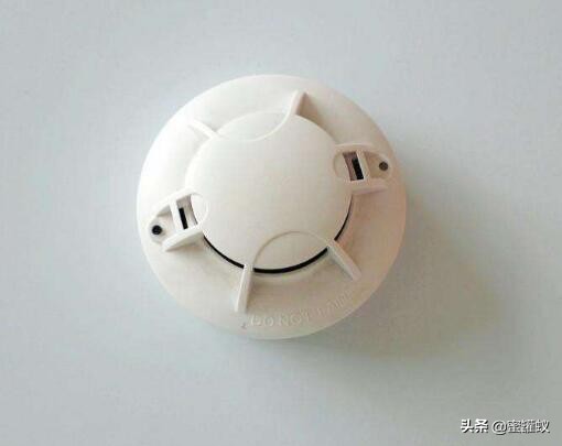 烟雾报警器30秒响一次怎么解决,小米烟雾报警器一直响怎么关掉