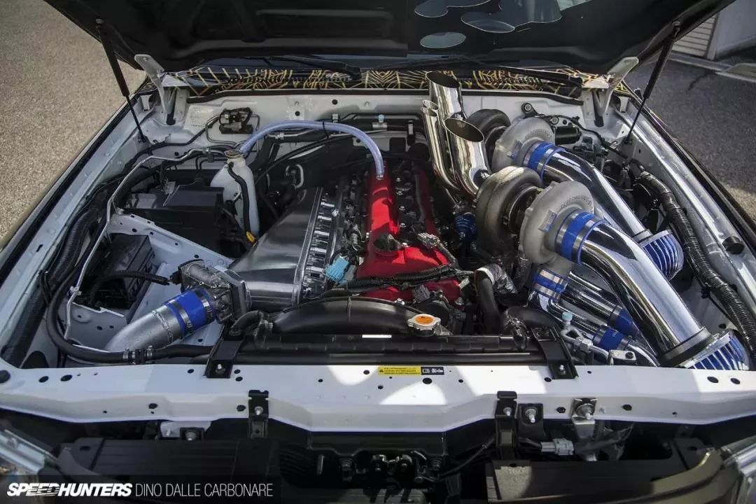 中东爆改2000匹途乐,中东改装途乐y61