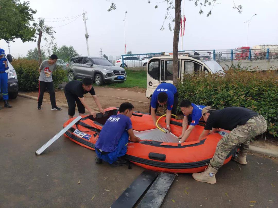 不会游泳落水怎么办,不会游泳意外落水