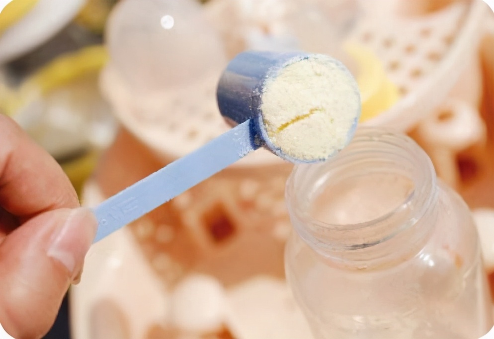 每嘉婴儿配方奶粉6-12月龄2段,宝宝一直吃一款奶粉需要换奶粉吗