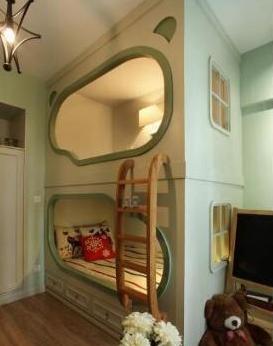 卧室面积太小让人抓狂,小卧室把床抬高1.75米