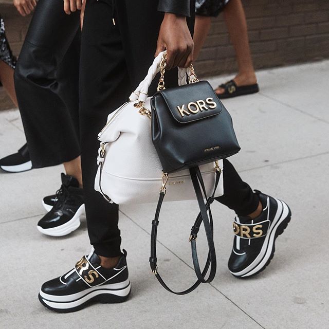 讨好女朋友的100种方法,讨好女朋友的一百种方法