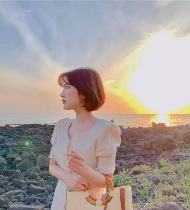 适合微胖女生的短发发型多种多样,适合微胖女生的短发发型