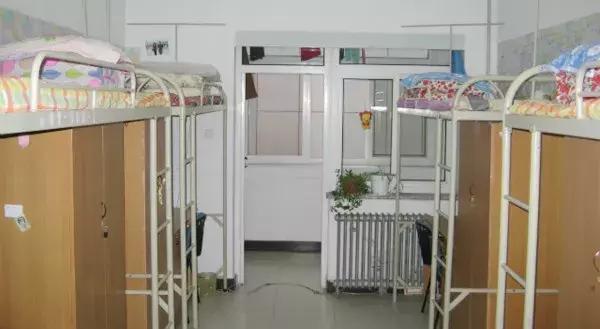 很多大学都没空调,全国没有空调的大学