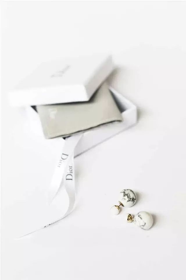 明星珠宝战|除了男神的逆天颜值，我更服他们的珠宝秘笈