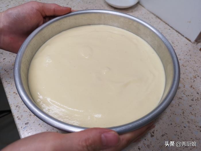 蛋糕怎么烤才不会回缩塌陷,电饭锅蛋糕一打开回缩了怎么回事