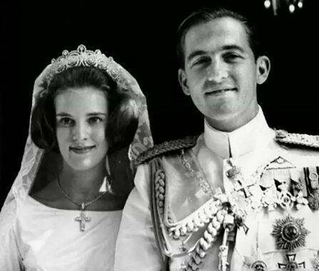 19岁王子相中13岁未成年公主！是真爱啊！只是命运却开了个小玩笑