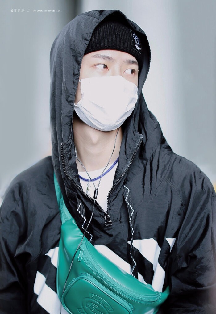 王一博*服私**穿搭来了！终于明白为什么他能成为顶级流量小鲜肉了