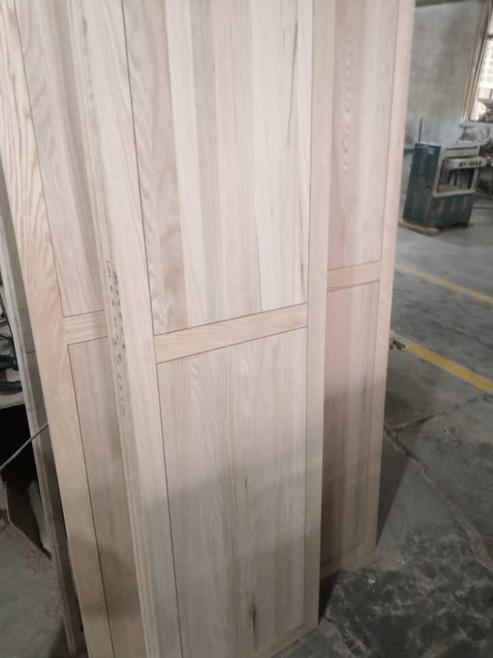 柜体实木多层好还是实木颗粒好,衣柜是多层实木还是颗粒好