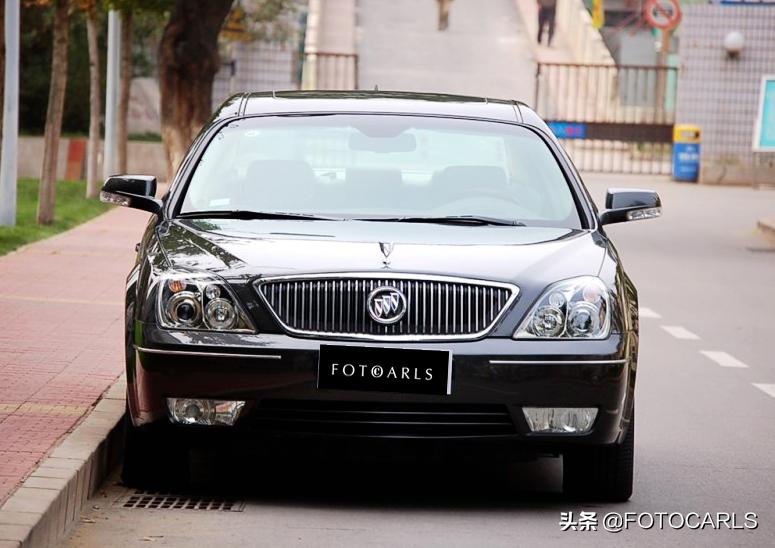 别克老款君越全新车,别克君越老款现在还值得入手么