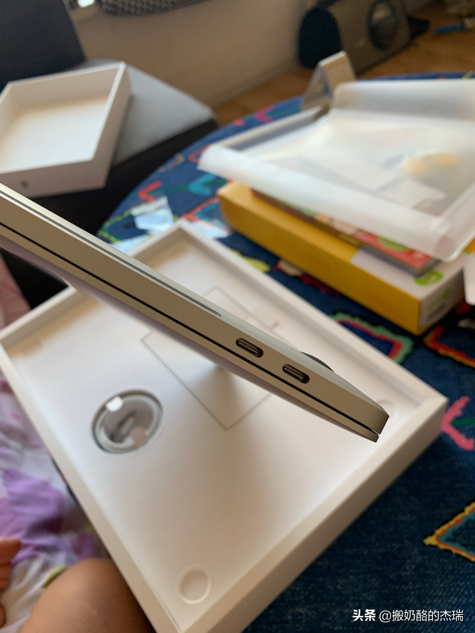 苹果macbookpro官翻机有什么区别,macbookpro1416怎么选