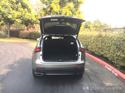 雷克萨斯nx300f运动型suv,2020年雷克萨斯NX300黑色好不好用