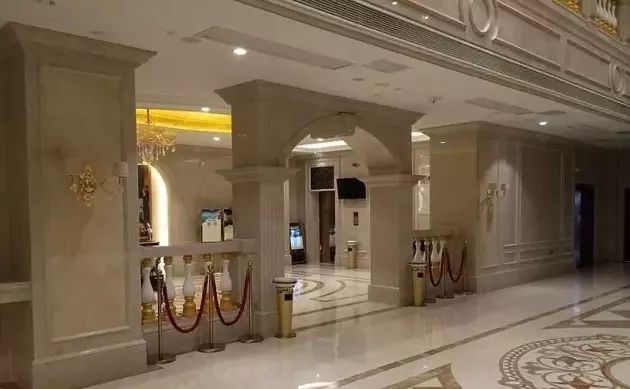 大理石极简垭口门套什么时候装,大理石垭口门套收边几公分好看