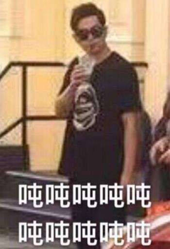 男生想要报警,这种男人暴力报警