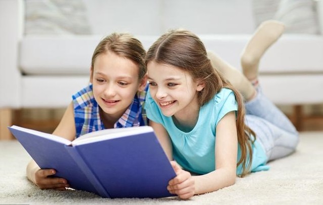 小孩子塞进异物怎么办,幼儿园女童被塞异物