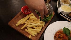 新店实探！通州西餐厅，德式烤猪肘，罕见大露台，20多款精酿啤酒