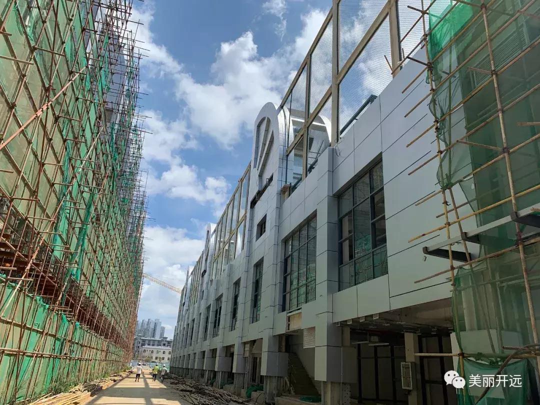 运动公园建设进展,开远体育创意产业园足球