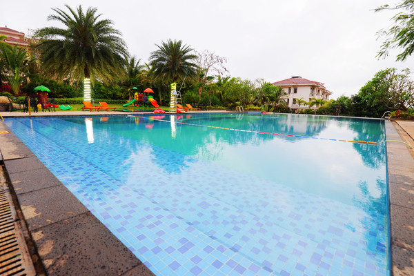 幸亏我来了再不来素材就没了,海南月亮湾的夜晚