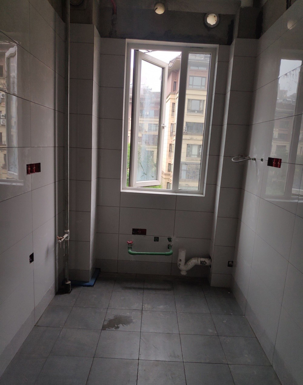 金地三千府别墅装修庭院实景,金地三千府装修设计案例效果图