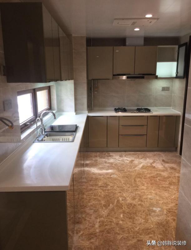 刚交钥匙的130㎡万科精装房，效果时尚又清新，做完保洁就能入住