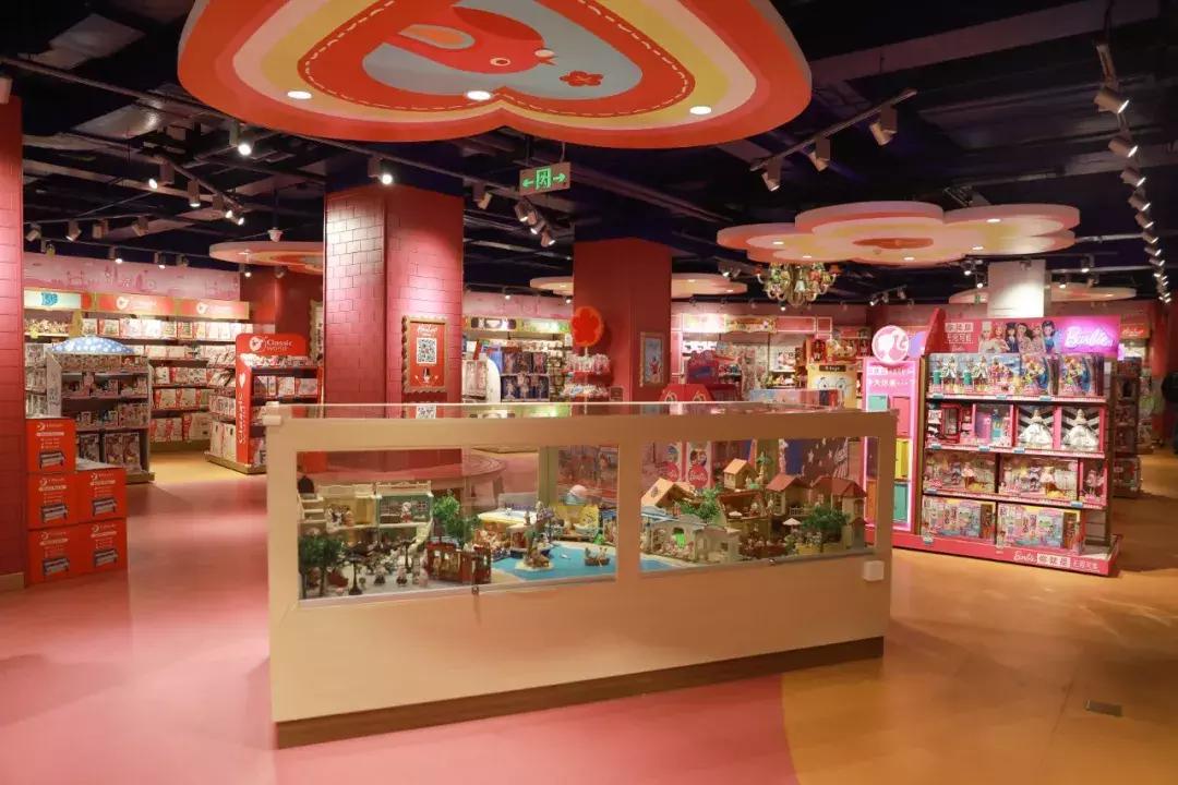 西湖边的游乐场,杭州玩具王国儿童乐园