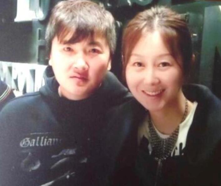 孙楠现任老婆潘蔚是做什么的,孙楠前任潘蔚近况