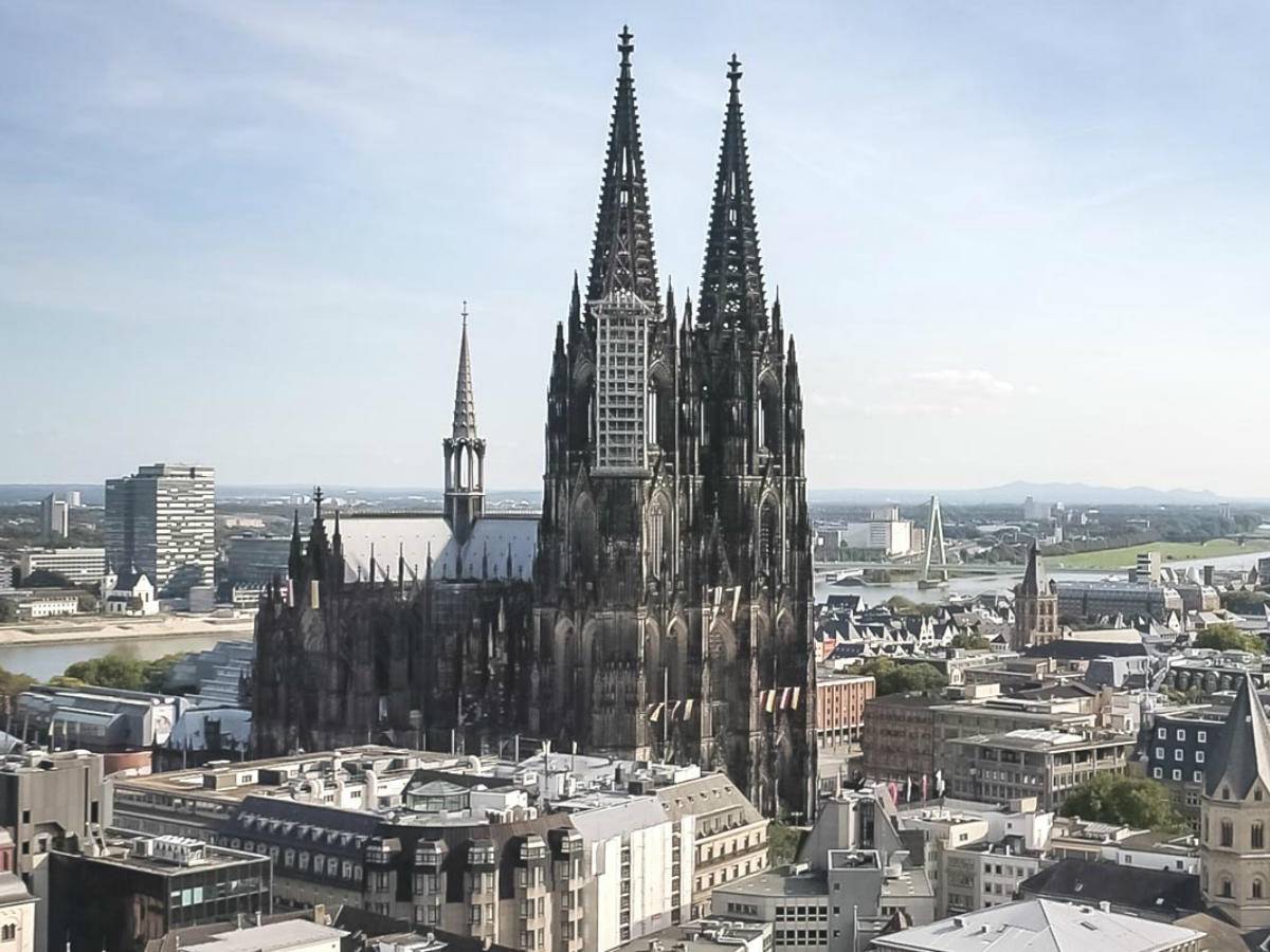 北欧最古老的教堂是哪一座,欧洲最大的教堂