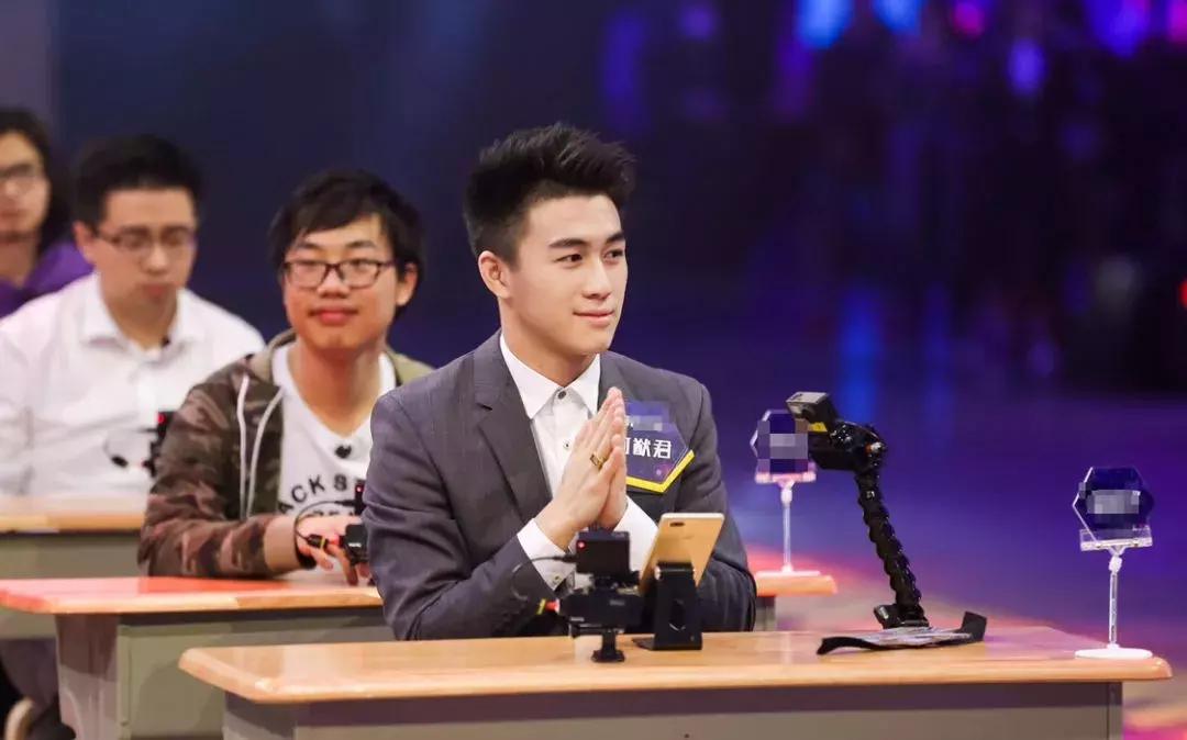 何猷君奚梦瑶回忆求婚全过程,何猷君求婚婚礼现场