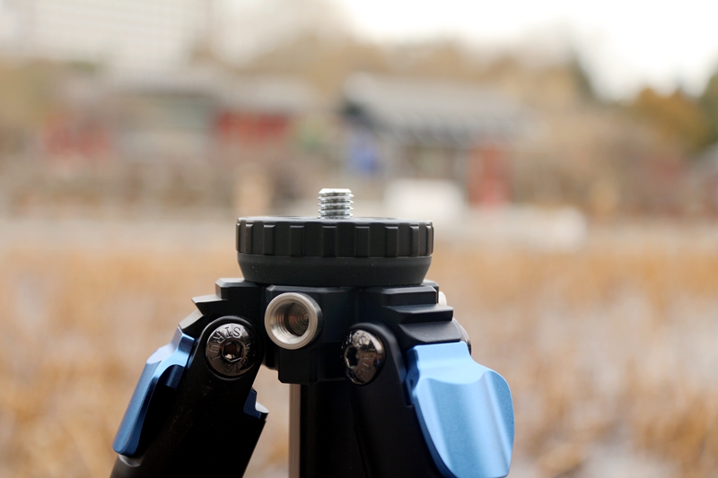 思锐碳纤维迷你三脚架测评,思锐AT125便携款三脚架