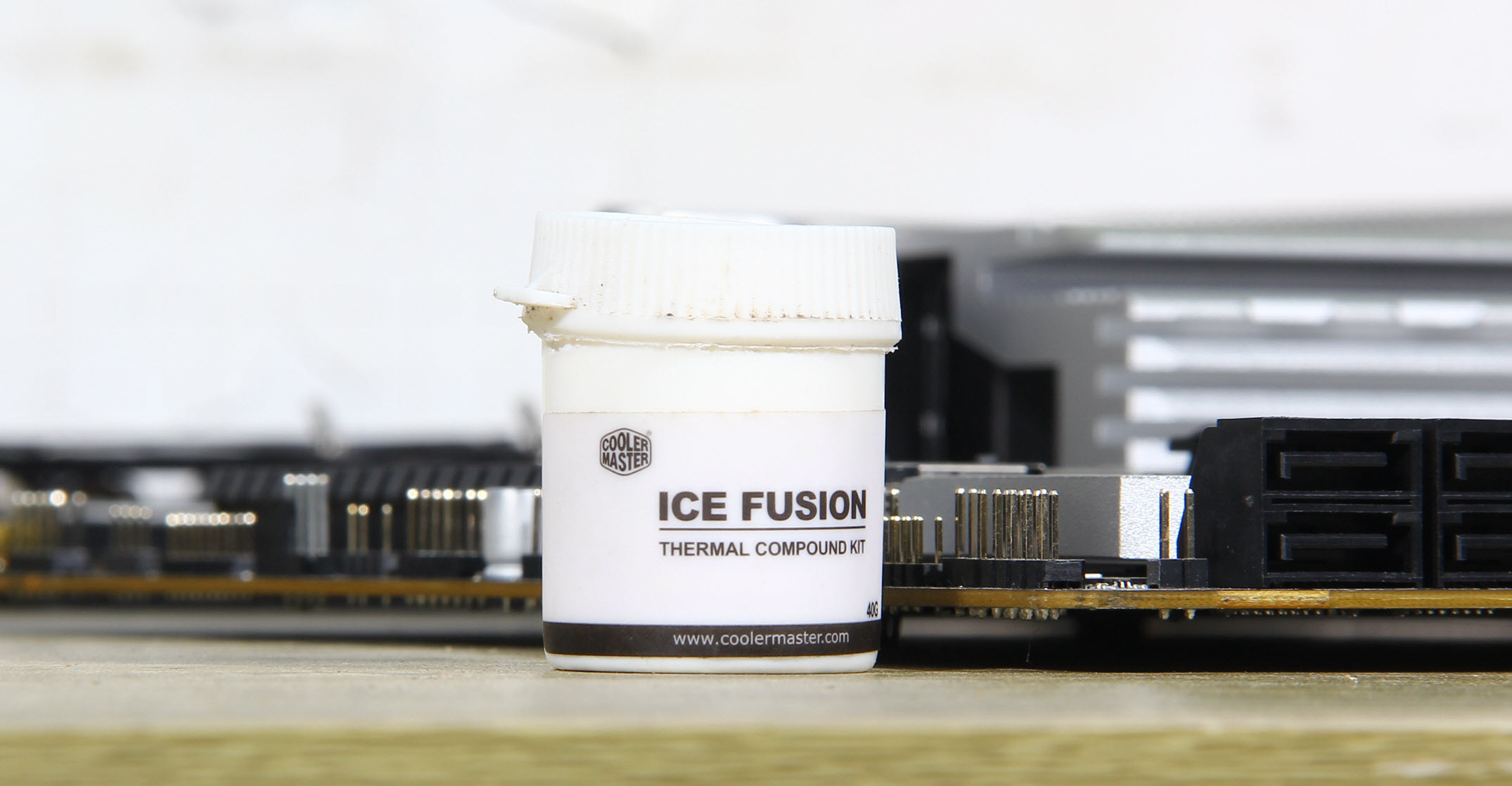 最好的能凉一半！导热硅脂有多重要，网购三支试试效果如何