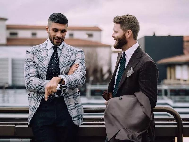 选择领带和打领带应注意哪些方面,领带如何正确选择